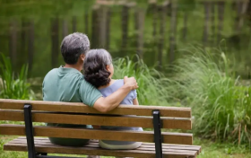 从生存保障到品质养老，平安盛世优享分红型保险，给养老储备加道安全锁